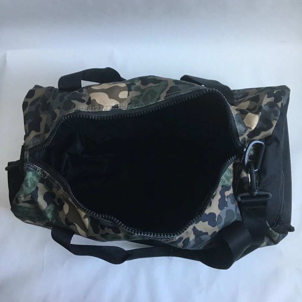 Converse Men’s Camouflage Duffle Bag - Green Camo